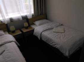 Pokaż zdjęcie: Pokój hotelowy