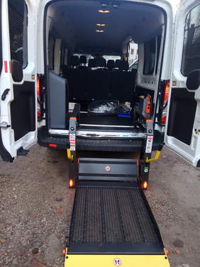 Pokaż zdjęcie: Prezentacja windy w nowym busie