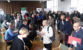 Pokaż zdjęcie: Uczestnicy Targów Pracy w Centrum Kongresowym Instytutu Ochrony Roślin w Poznaniu