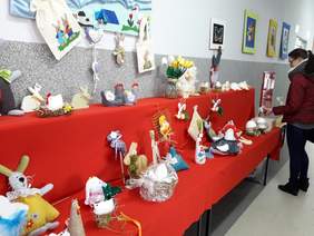 Pokaż zdjęcie: Kiermasz prac podopiecznych krapkowickiego WTZ - fot. Wiktoria Palarczyk