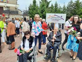 Pokaż zdjęcie: Uczestnicy Diecezjalnego Dnia Godności Osób Niepełnosprawnych 