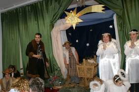 Pokaż zdjęcie: Jasełka w wykonaniu podopiecznych Stowarzyszenia „Promyk”