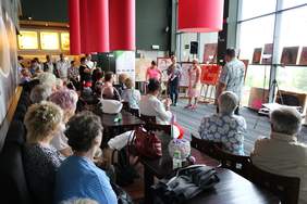 Pokaż zdjęcie: Wystawa z okazji Dnia Matki pt. „Ta Jedyna”