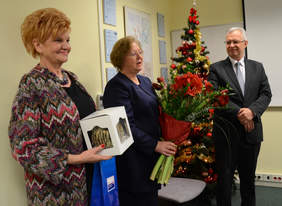 Pokaż zdjęcie: Na_zdjeciu_od_lewej_czlonek_Rady_Nadzorczej_PFRON_Zofia_Zuk__prezes_PFRON_Teresa_Hernik__minister_Krzysztof_Michalkiewicz.jpg