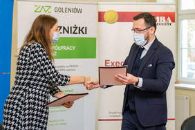 Pokaż zdjęcie: Zawarcie porozumienia