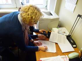 Pokaż zdjęcie: Podpisanie umowy z Fundacją Na Rzecz Osób Niewidomych Labrador Pies Przewodnik