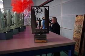 Pokaż zdjęcie: Statuetka - 55 lat PSONI