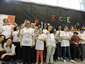 Pokaż zdjęcie: zawodnicy III Łodzkiego Turnieju Bocce Olimpiad Specjalnych w Gromadzicach