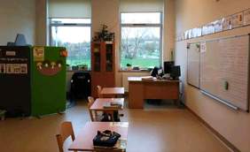 Pokaż zdjęcie: Sala, w której odbywają się zajęcia dedykowane uczniom z autyzmemw 