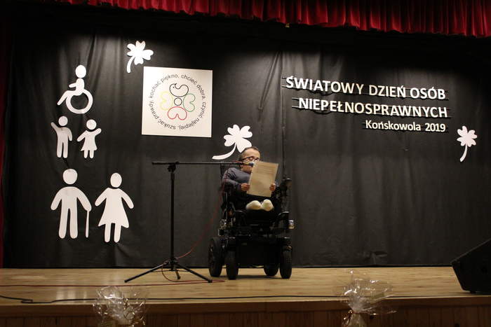 Pokaż zdjęcie: Uroczyste obchody Światowego Dnia Osób Niepełnosprawnych w Końskowoli