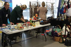 Pokaż zdjęcie: Stoisko wystawiennicze