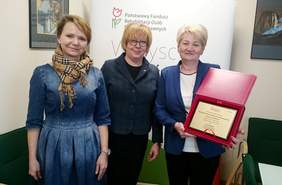 Pokaż zdjęcie: od lewej: Joanna Szymańska-Wiceprezes Zarządu, Marta Mordarska-dyrektor Małopolskiego Oddziału PFRON oraz Bogumiła Jończyk-Prezes Zarządu