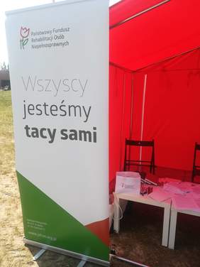 Pokaż zdjęcie: Stoisko Małopolskiego Oddziału PFRON