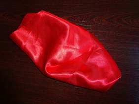 Pokaż zdjęcie: Pamiątkowy kawałek wstęgi po otwarciu nowej siedziby WTZ w Sępólnie Krajeńskim