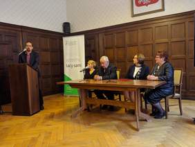 Pokaż zdjęcie: Panel dyskusyjny