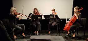 Pokaż zdjęcie: Występ kwartetu smyczkowego "FORUM Kwartet"