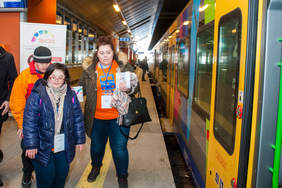 Pokaż zdjęcie: Akcja „Mam pociąg do działania” fot. Krzysztof Kalinowski/LoveKrakow.pl 