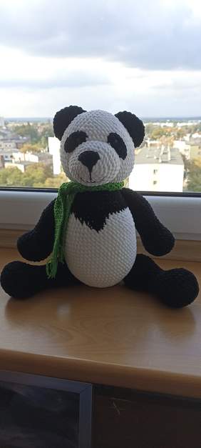 Pokaż zdjęcie: Maskotka przedstawiająca Pandę