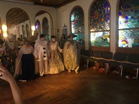 Pokaż zdjęcie: Uczestnicy WTZ "Modrzew" przygotowali piękny spektakl teatralny