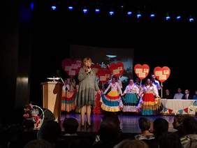 Pokaż zdjęcie: Pani Barbara Tuptyńska opowiada o historii WTZ w Brodnicy