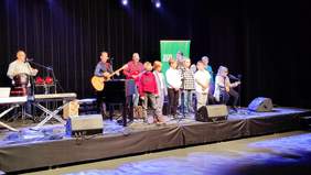 Pokaż zdjęcie: Występ zespołu Serca Rytm