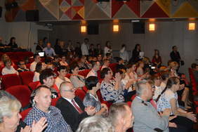 Pokaż zdjęcie: Zaproszeni goście