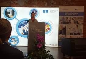 Pokaż zdjęcie: debata Katarzyny Rogowiec - paraolimpijka, medalistka z Turynui Vancouver, Prezes Fundacji Avanti