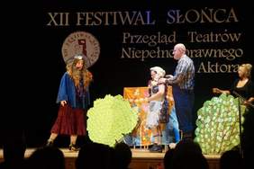 Pokaż zdjęcie: XII Przeglądu Teatrów Niepełnosprawnego Aktora 
