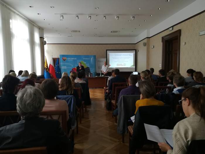 Pokaż zdjęcie: Wystąpienie Jana Wrońskiego Dyrektora Oddziału Śląskiego PFRON