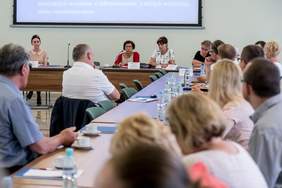 Pokaż zdjęcie: Uczestnicy spotkania