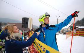 Pokaż zdjęcie: Zdobywca I miejsca - Łukasz Frączek podczas wywiadu dla Radia Kraków