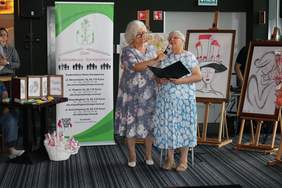 Pokaż zdjęcie: Wystawa z okazji Dnia Matki pt. „Ta Jedyna”