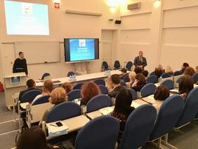 Pokaż zdjęcie: Uczestnicy konferencji