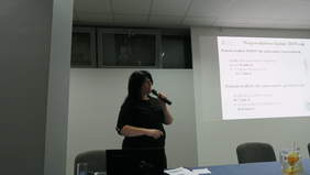 Pokaż zdjęcie: Prelekcja pracownika Oddziału Śląskiego PFRON Gabrieli Knapik