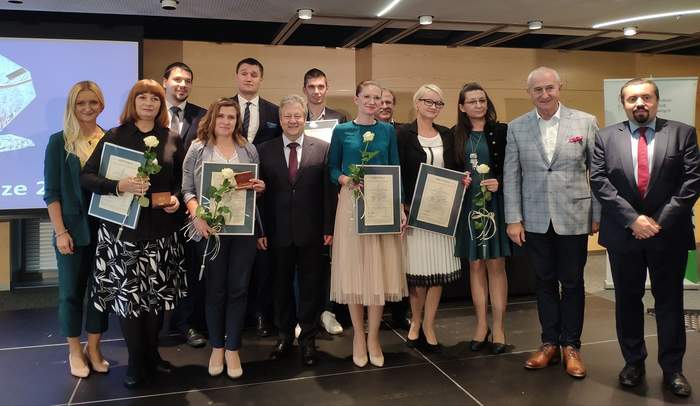 Pokaż zdjęcie: Laureaci i przedstawiciele województwa małopolskiego 