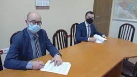 Pokaż zdjęcie: Andrzej Szarlip Starosta Biłgorajski, Tomasz Rogala Wicestarosta Biłgorajski fot. Starostwo Powiatowe w Biłgoraju