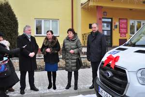 Uroczyste przekazanie Busa władzom Ćmielowa