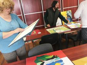 Obrady komisji konkursowej w składzie  Agata Durka, Dariusz Przewięźlikowski i Marek Szary