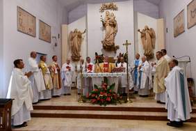 Pokaż zdjęcie: Obchody 25-lecia działalności Ośrodka Caritas w Myczkowcach