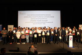 Pokaż zdjęcie: Uczestnicy konkursu