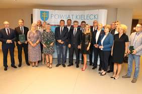 Pokaż zdjęcie: przedstawiciele gmin