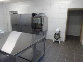 Pokaż zdjęcie: wyposażenie pracowni gastronomicznej