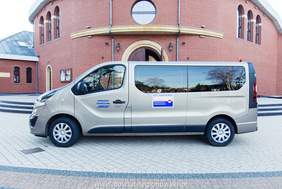 Pokaż zdjęcie: samoch_d_pfron.jpg