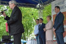 Pokaż zdjęcie: gratulacje Władysława Skwarki Dyrektora Oddziału Łódzkiego PFRON