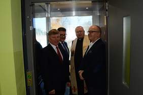 Pokaż zdjęcie: uruchomienie windy - próba generalna