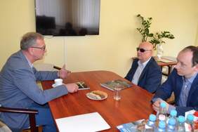 Pokaż zdjęcie: Uczestnicy spotkania