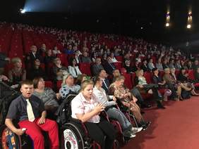 Pokaż zdjęcie: Goście uroczystości