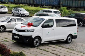 Pokaż zdjęcie: Przekazanie busa 2