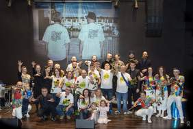 Pokaż zdjęcie: Grupa Samba para Surdos