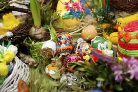 Rękodzieła wielkanocne z zeszłorocznej edycji wystawy